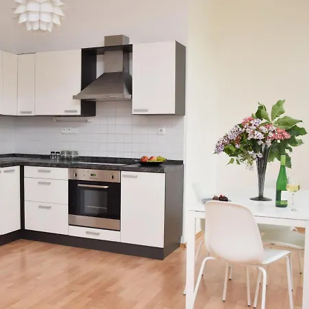 Apartment Novy Slunny Byt Pro Poznavani Prahy